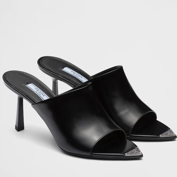 Like new Prada Brushed Leather Pointy-toe Sandal 40.5 $1,295 - Picture 4 of 15